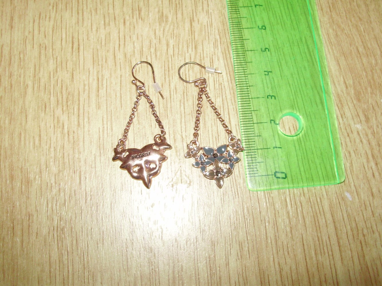 Pilgrim Ohrringe rosegold Blumenbouquet an Ketten NEU