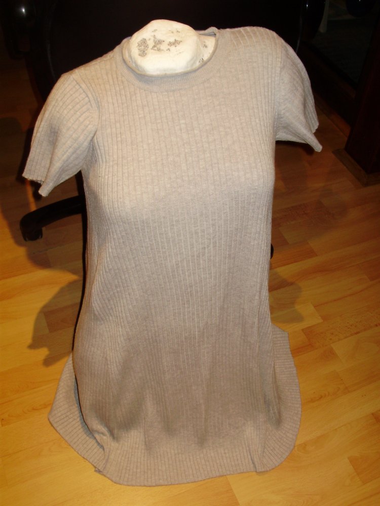 Zara Strickkleid hellgrau Rippen KA weit Gr L