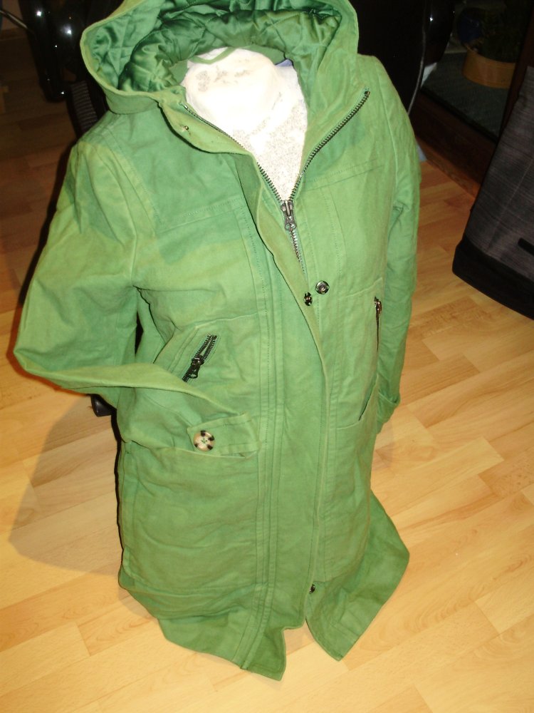 Boden Mantel innen gesteppt Kapuze grün Gr 10 = M