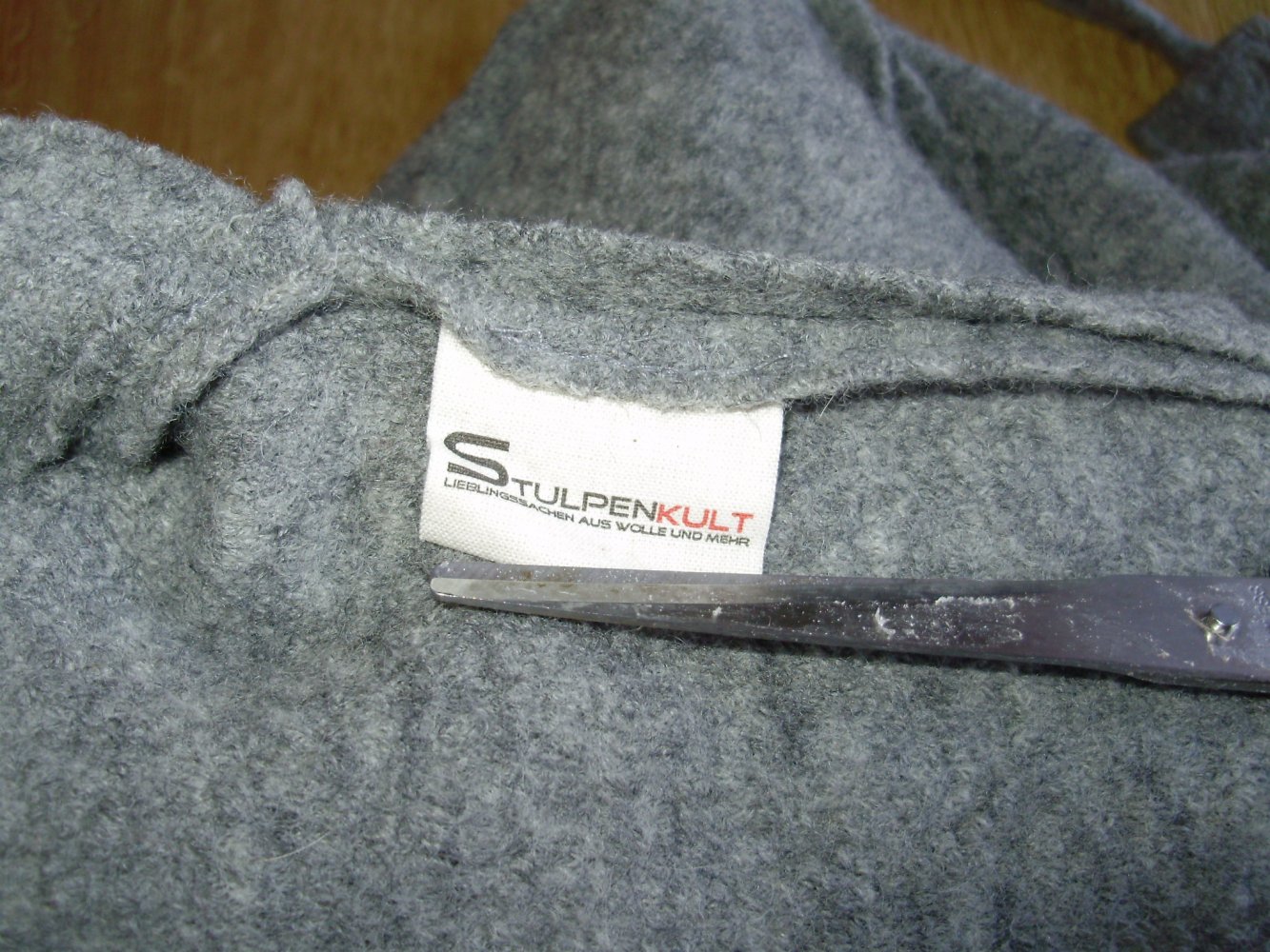 Stulpenkult Mantel hellgrau 100% Shetland Wolle M ausgefallen