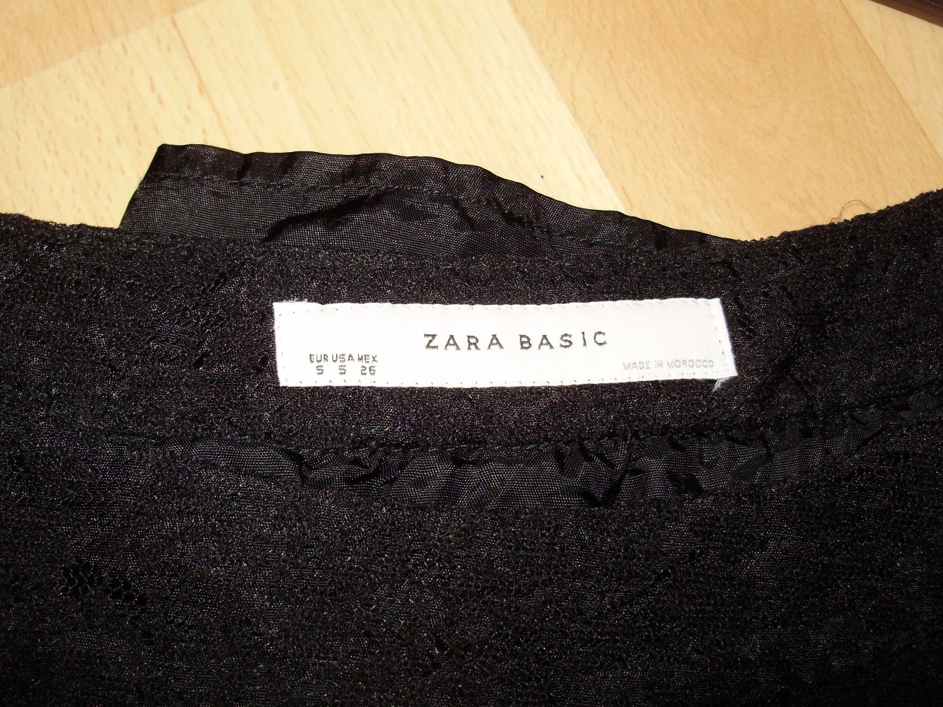 Zara Kleid Spitze schwarz gefüttert festlich S