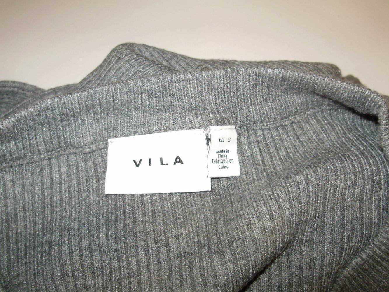 Vila Pullover grau Rippen Gr S