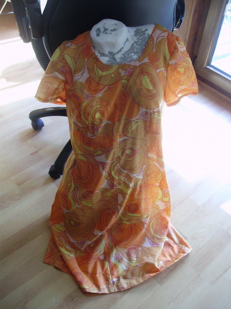 Annelie´s Atelier Kleid orange bunt Muster Gr 40 passend