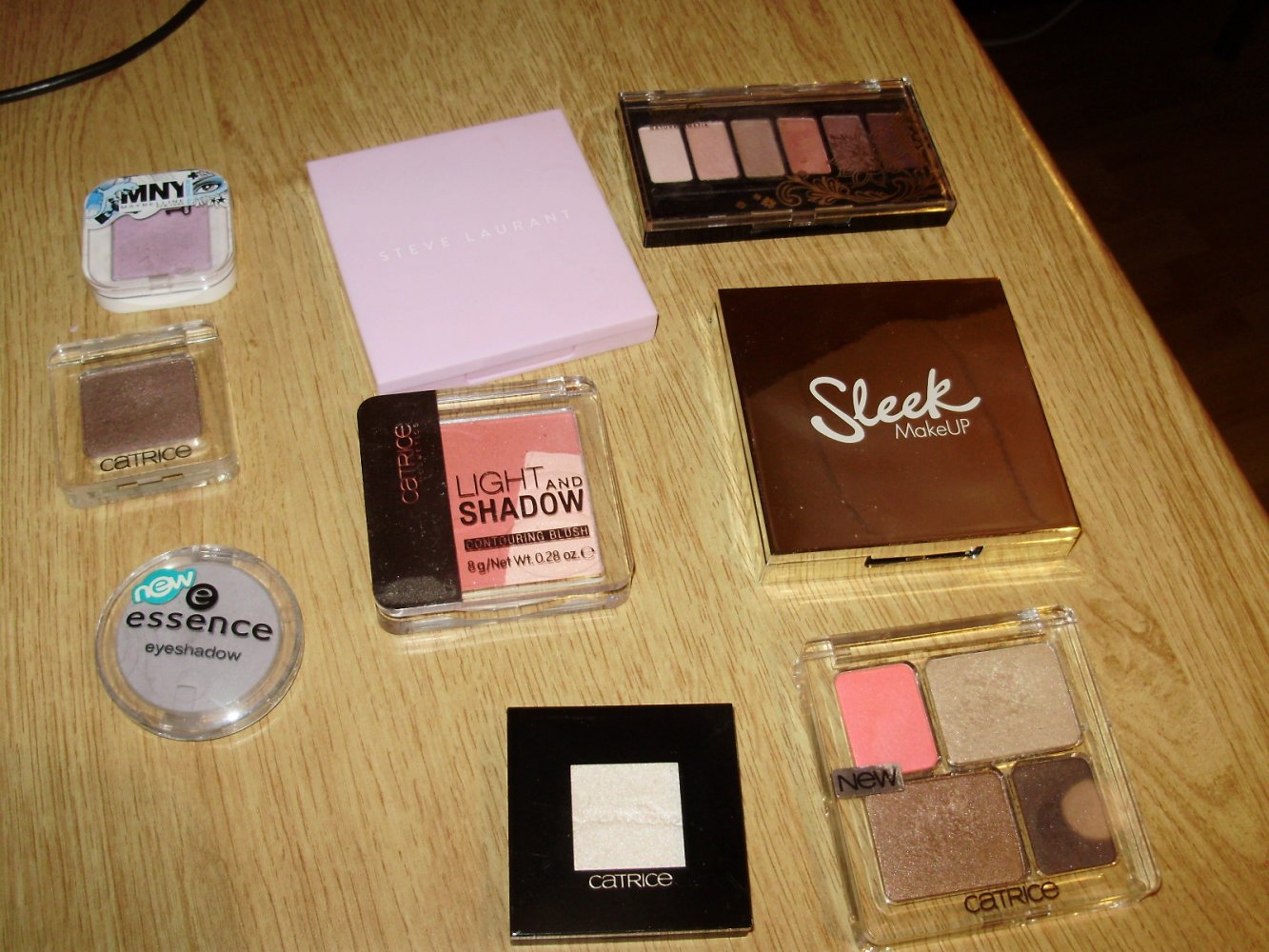 Lidschatten Paletten Terra naturi Sleek Catrice Steve Laurant essence Maybelline