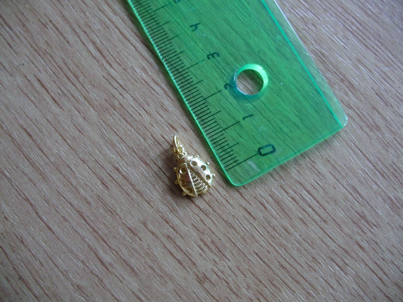 Marienkäfer Anhänger sehr zierlich gold NEU