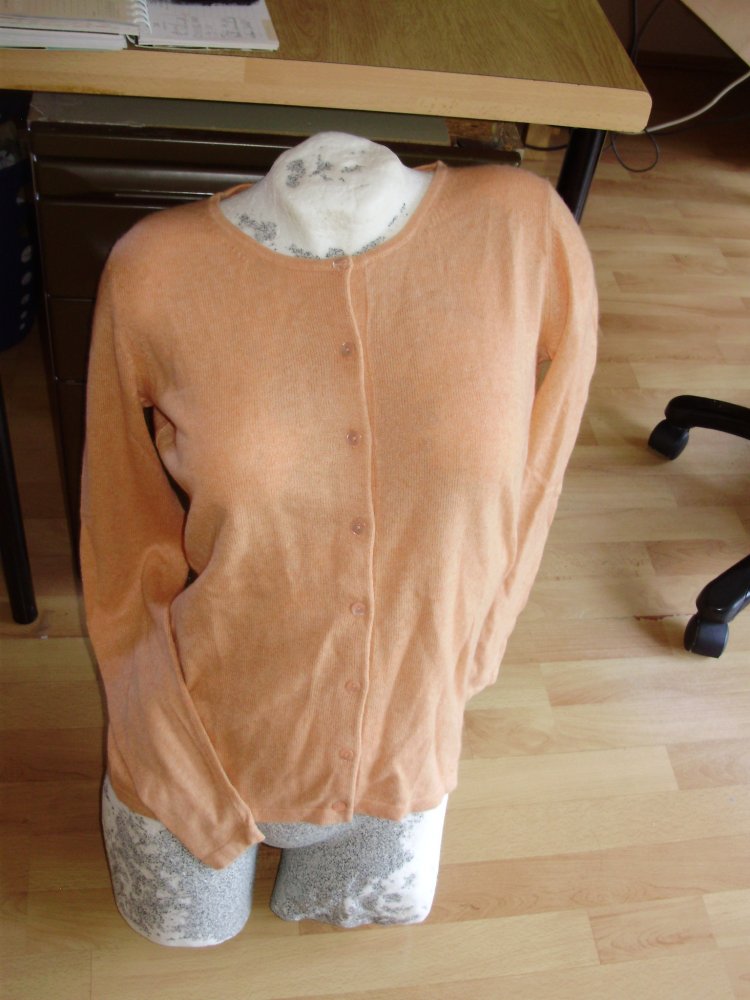 Kaschmir Cardigan apricot M passend