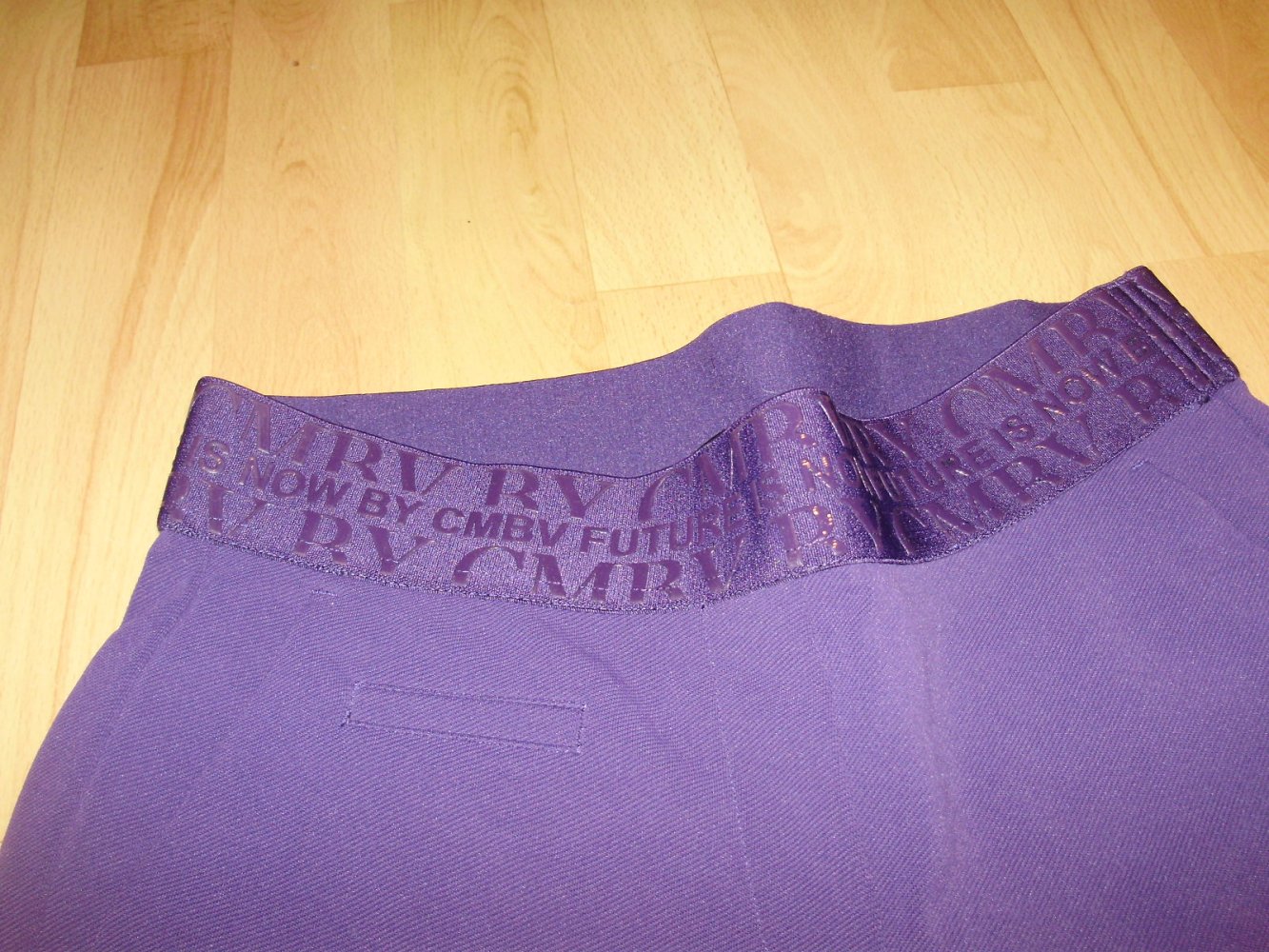 Cambio Hose Stretch lila ausgefallen 34 =S/M NEU