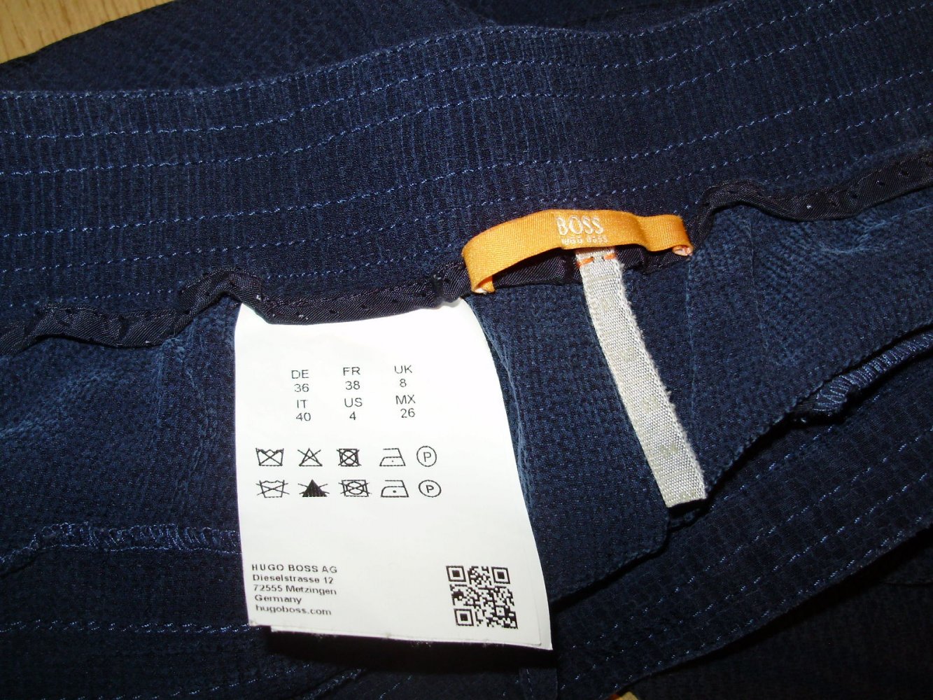 Hugo Boss Hose bequem d. blau 100% Cupro 36