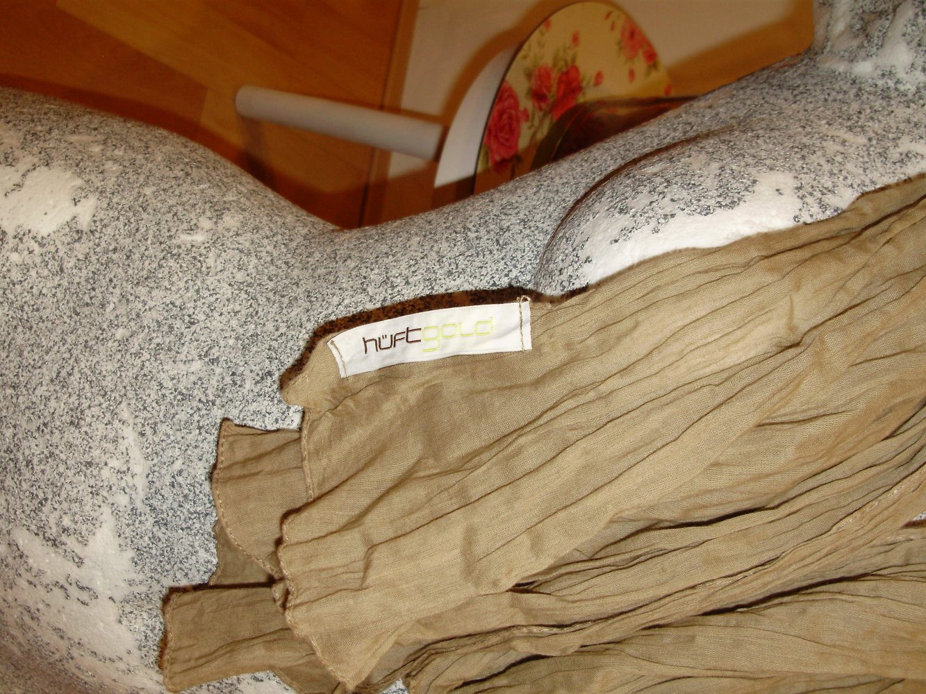 Hüftgold Schal weich angenehm Crinkle braun NEU