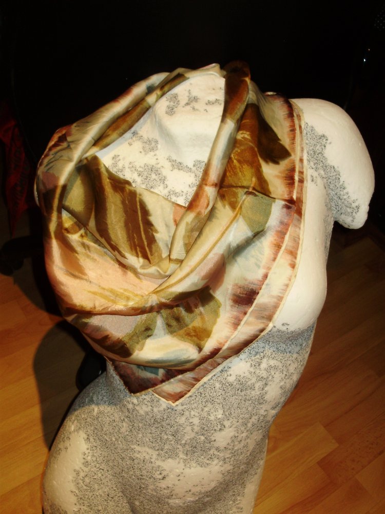 Tuch Seide braun beige Blätter 65 x 65 cm NEU