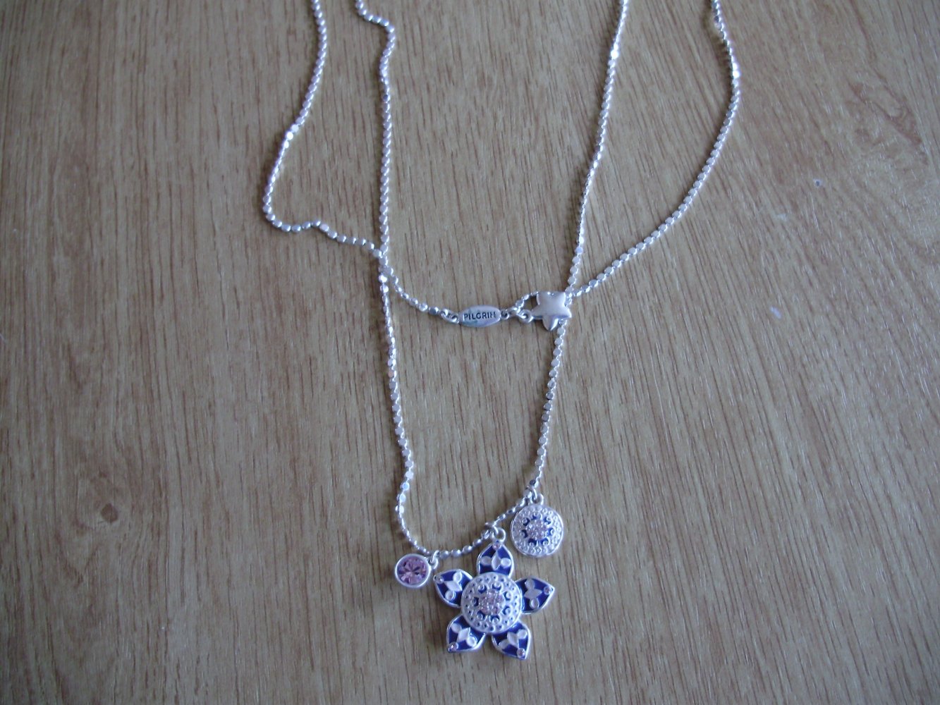 Pilgrim Kette Blume silbern blau versch. Anhänger