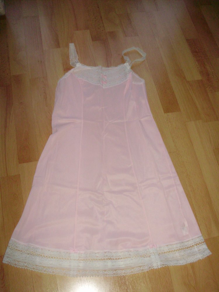 Unterkleid rose Spitze Gr XS wie neu