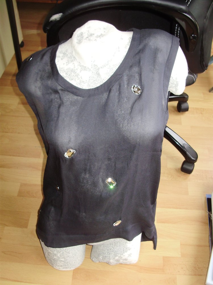 Rene Lezard Top dunkelblau große Glitzersteine 100% Seide 36