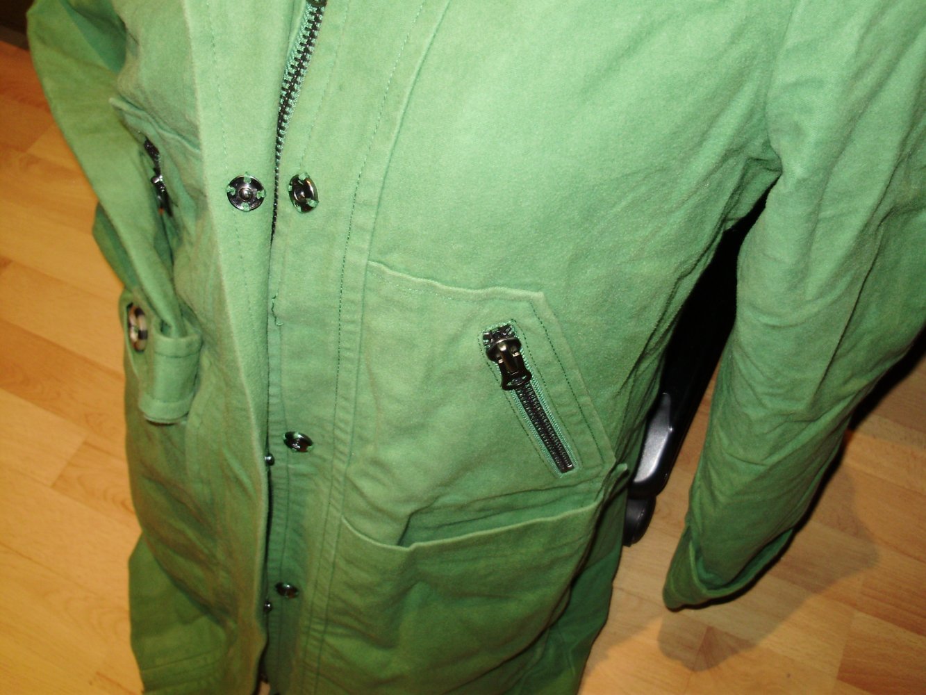 Boden Mantel innen gesteppt Kapuze grün Gr 10 = M