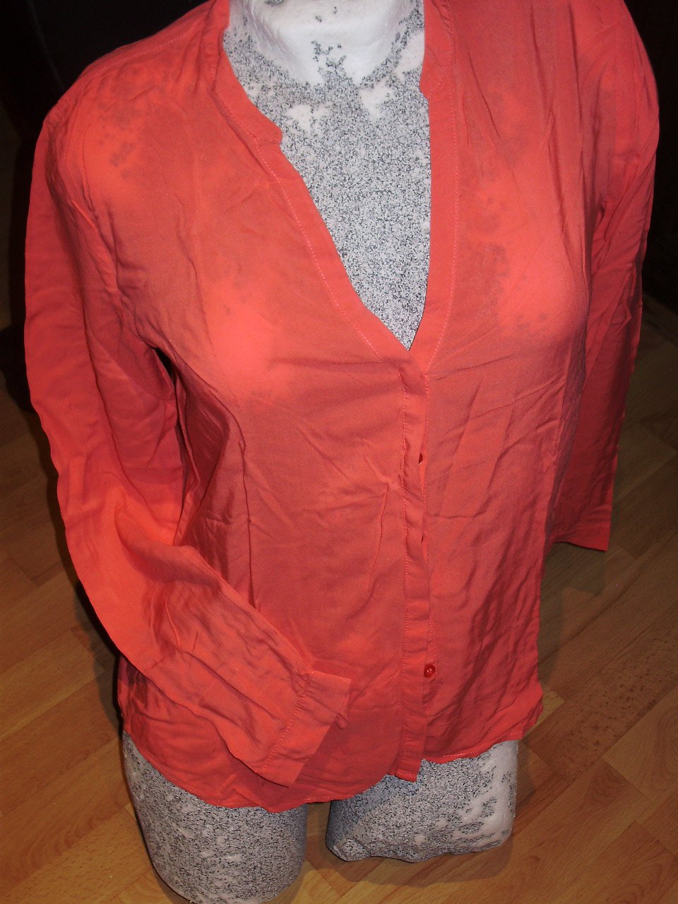 Esprit Bluse auffälliges Hummerrot verdeckte Knopfleiste Gr S