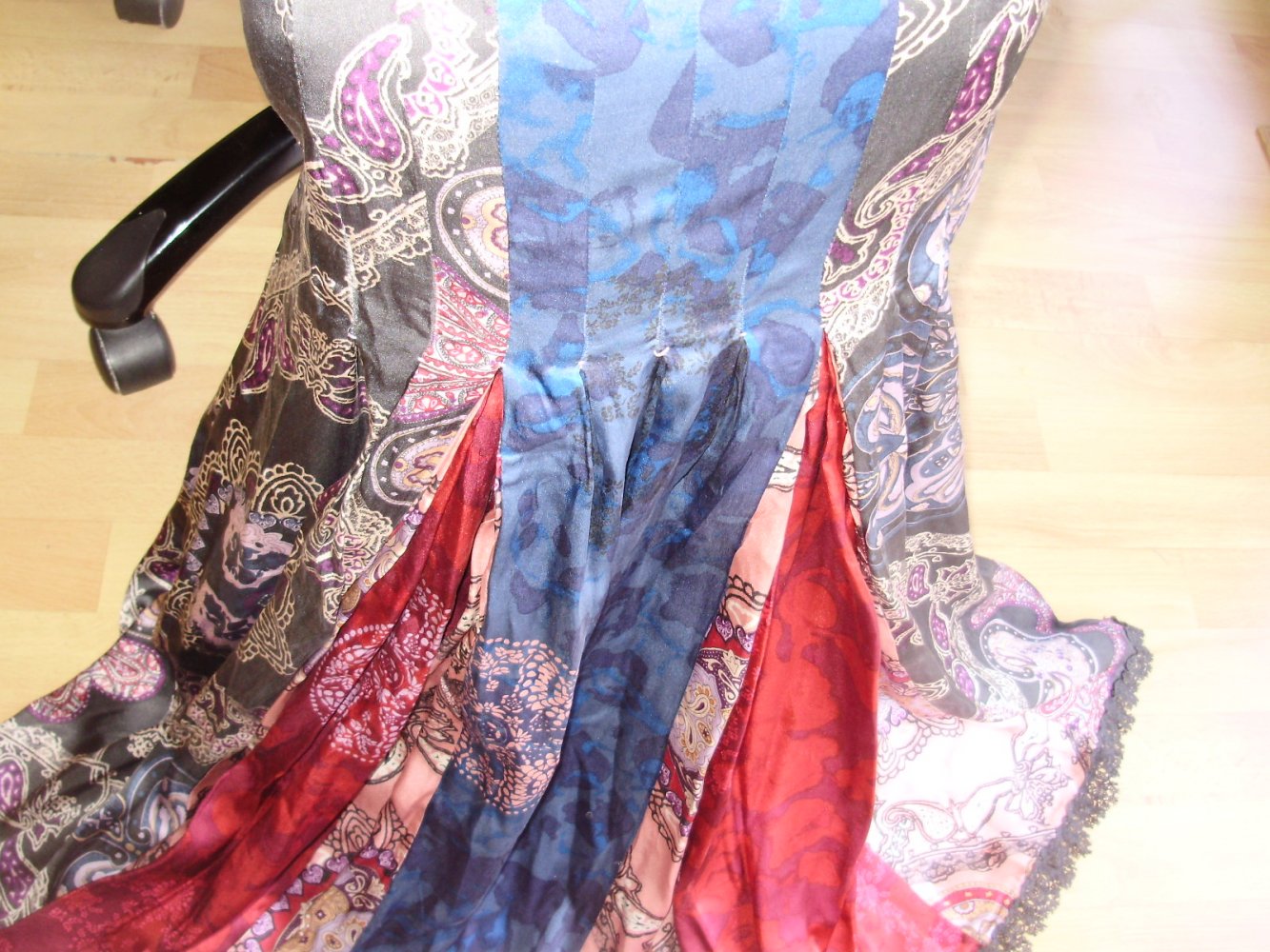 odd molly Kleid 100% Seide ausgefallen Perlenstickerei Gr 1 = S