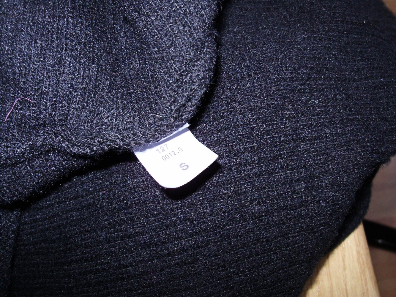 Benetton Strick Kleid Rippen schwarz weich V-Ausschnitt S