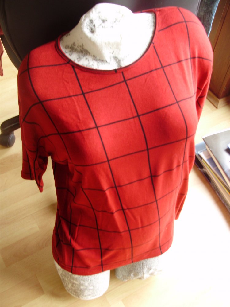 SaHara Feinstrick Pullover rot schwarze Karos 7/8 Arme S