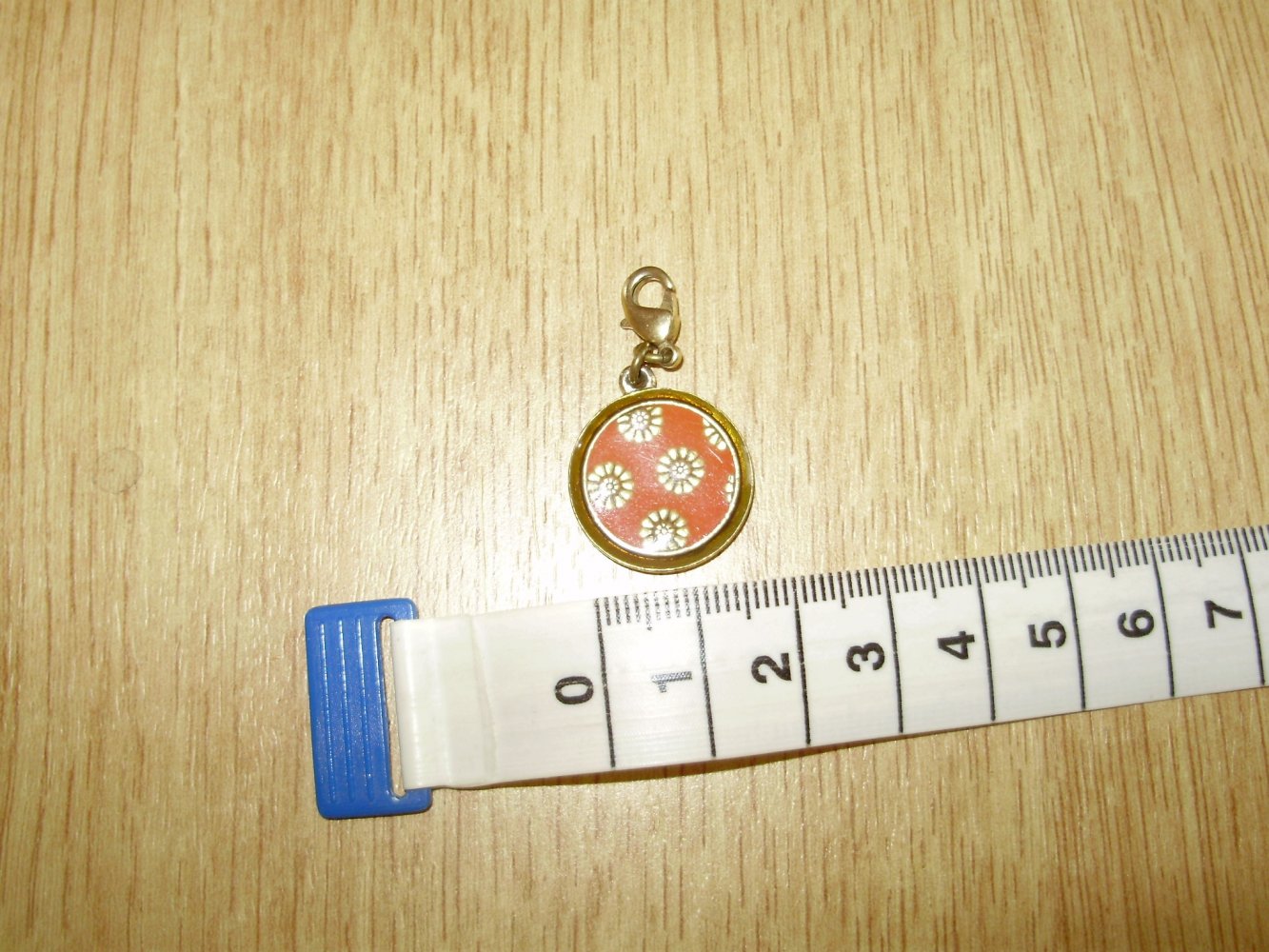 Pilgrim Anhänger rund gold rot