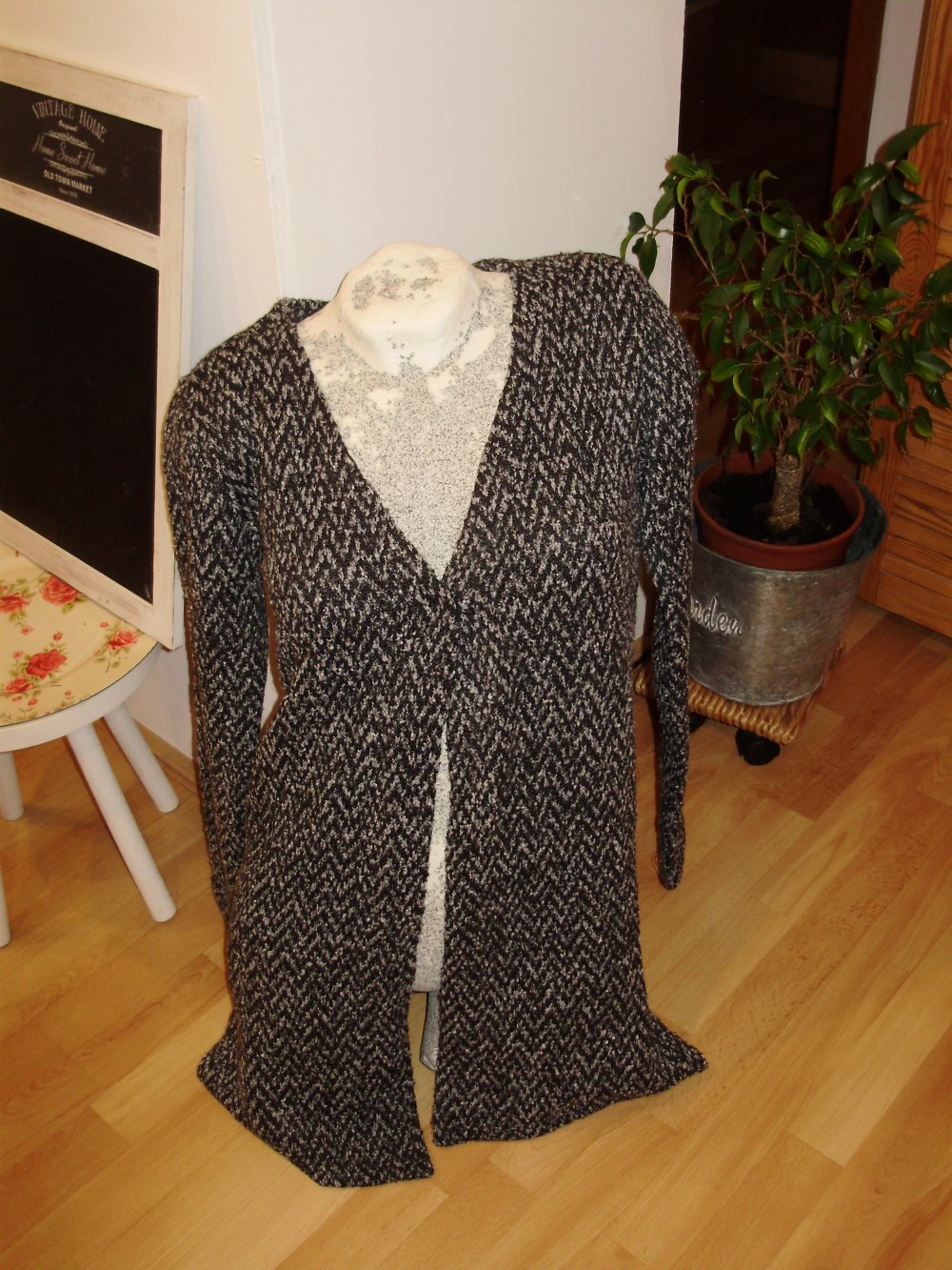 Strickmantel schwarz / weiß Muster warm Gr XS / S