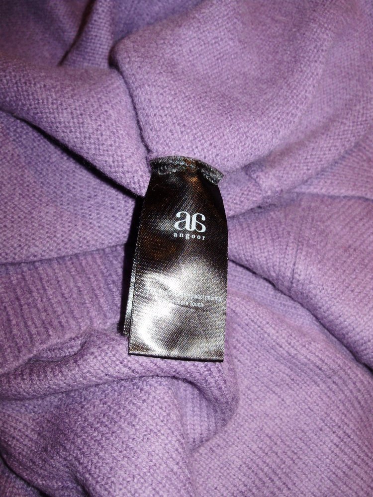 Angoor Kuschelpullover Wolle lila 38