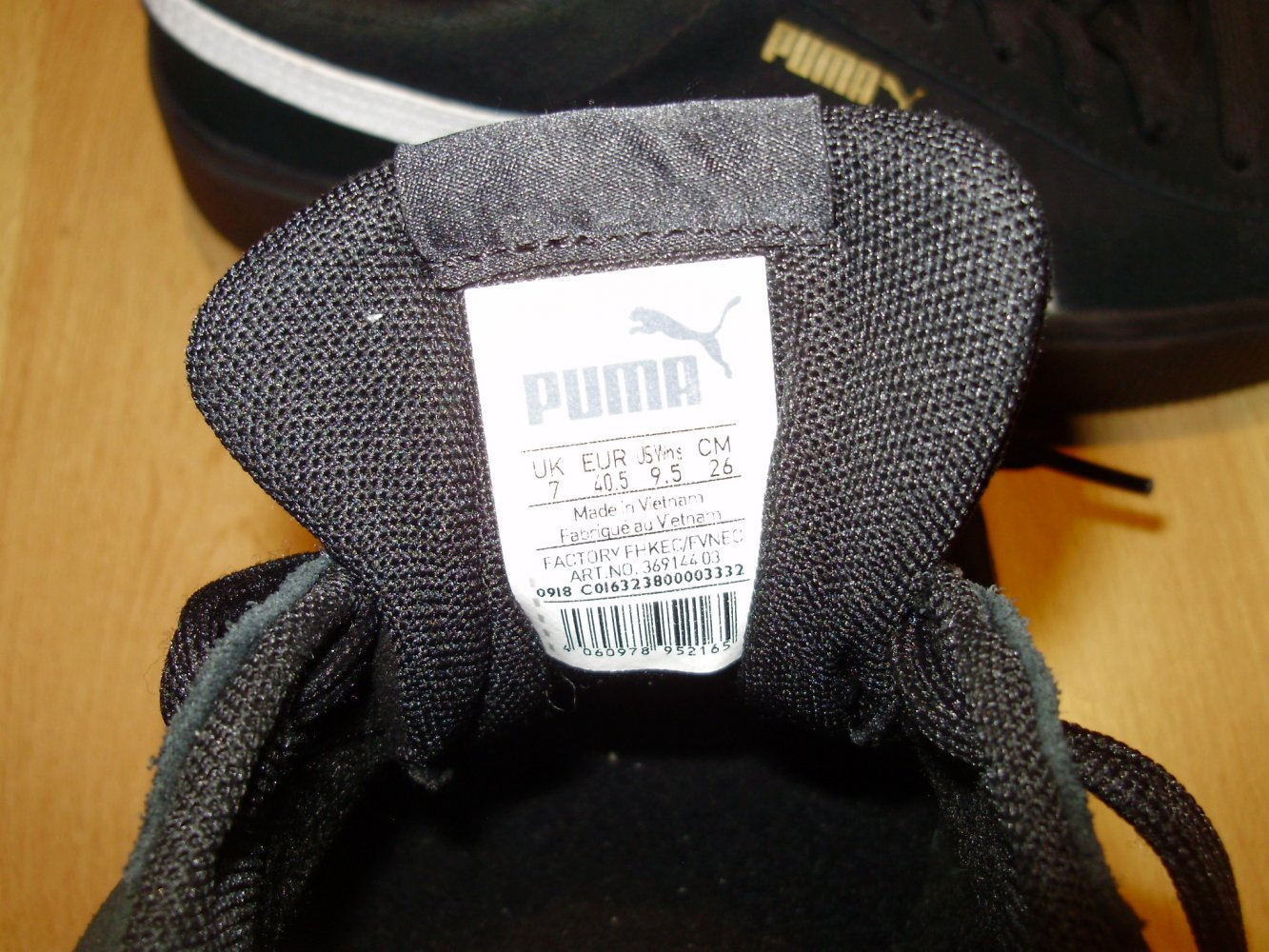 Puma Sneaker Sportschuhe schwarz 40,5 26 cm NEU