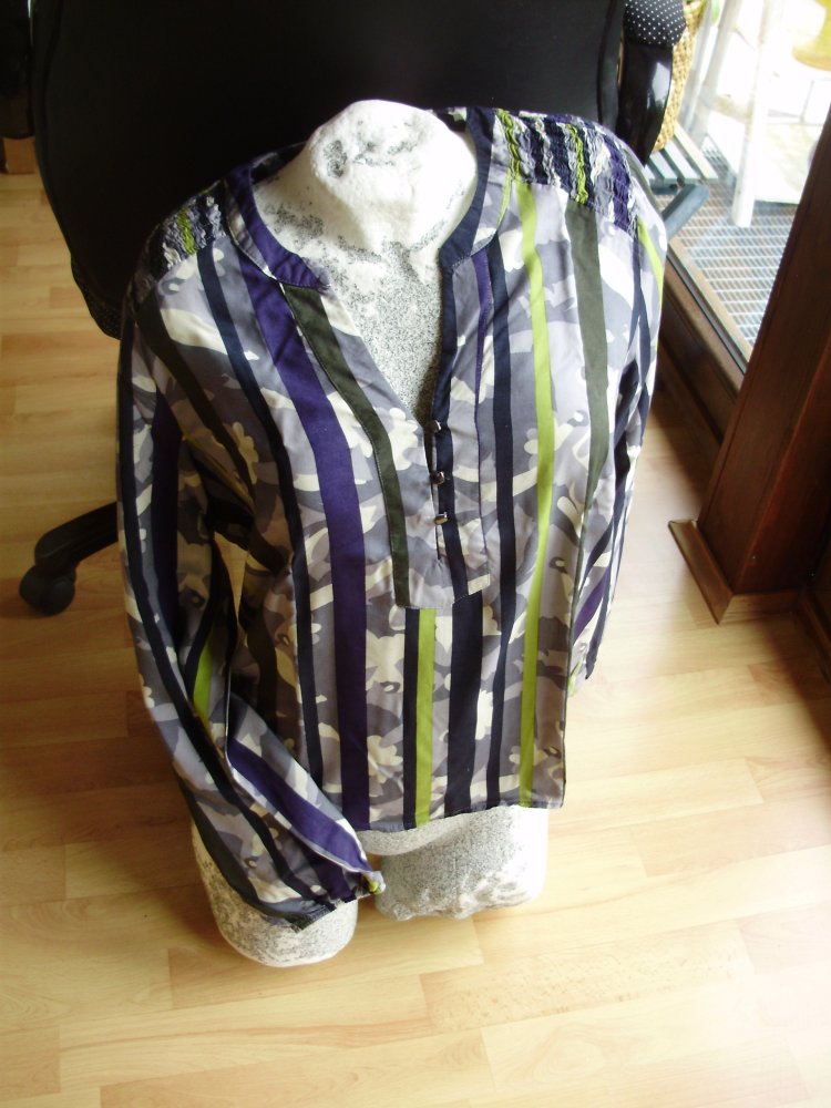 Trussardi Jeans Bluse ausgefallen S M passend