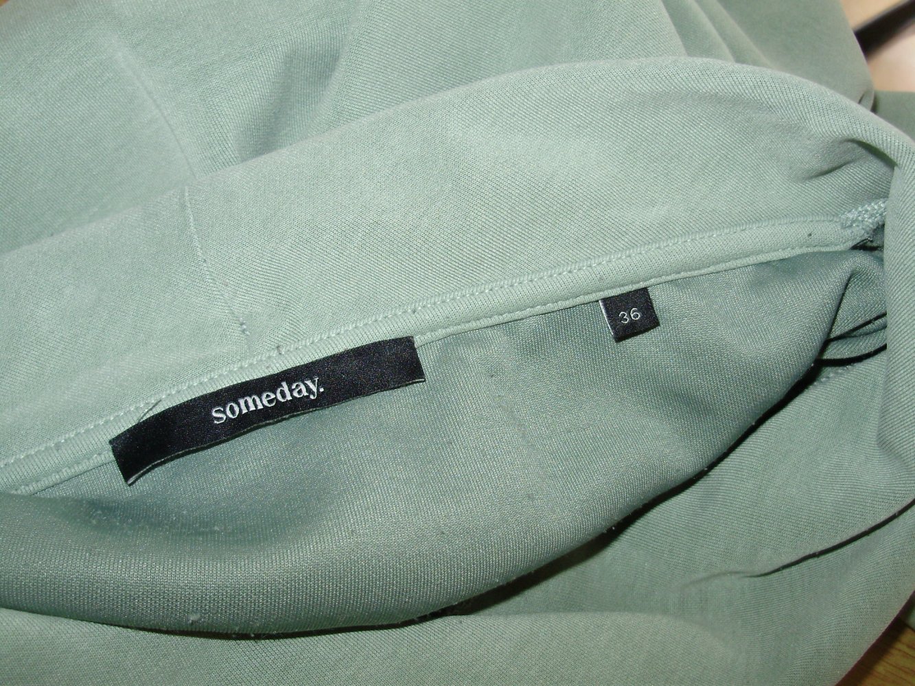 Someday Sweat seidig weich salbei weit 7/8 Arme Rolli weit 36