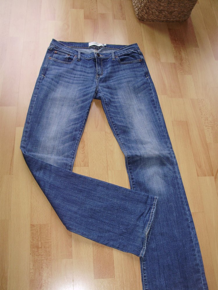 Abercrombie &Fitch Jeans Modell Emma 6R Stretch gerades Bein
