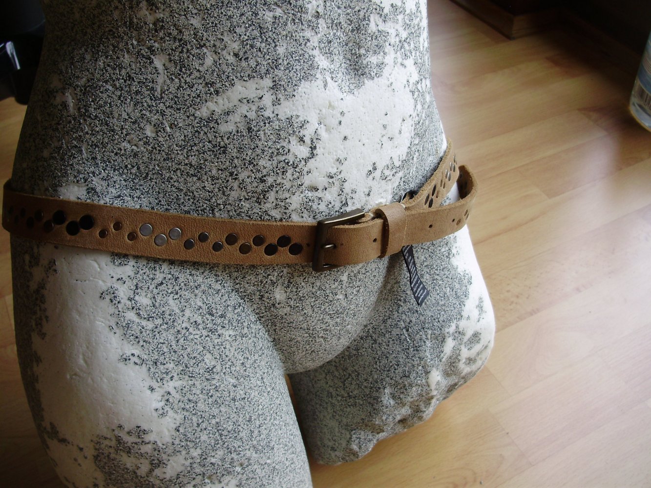 Gürtel hellbraun Nieten 90 cm