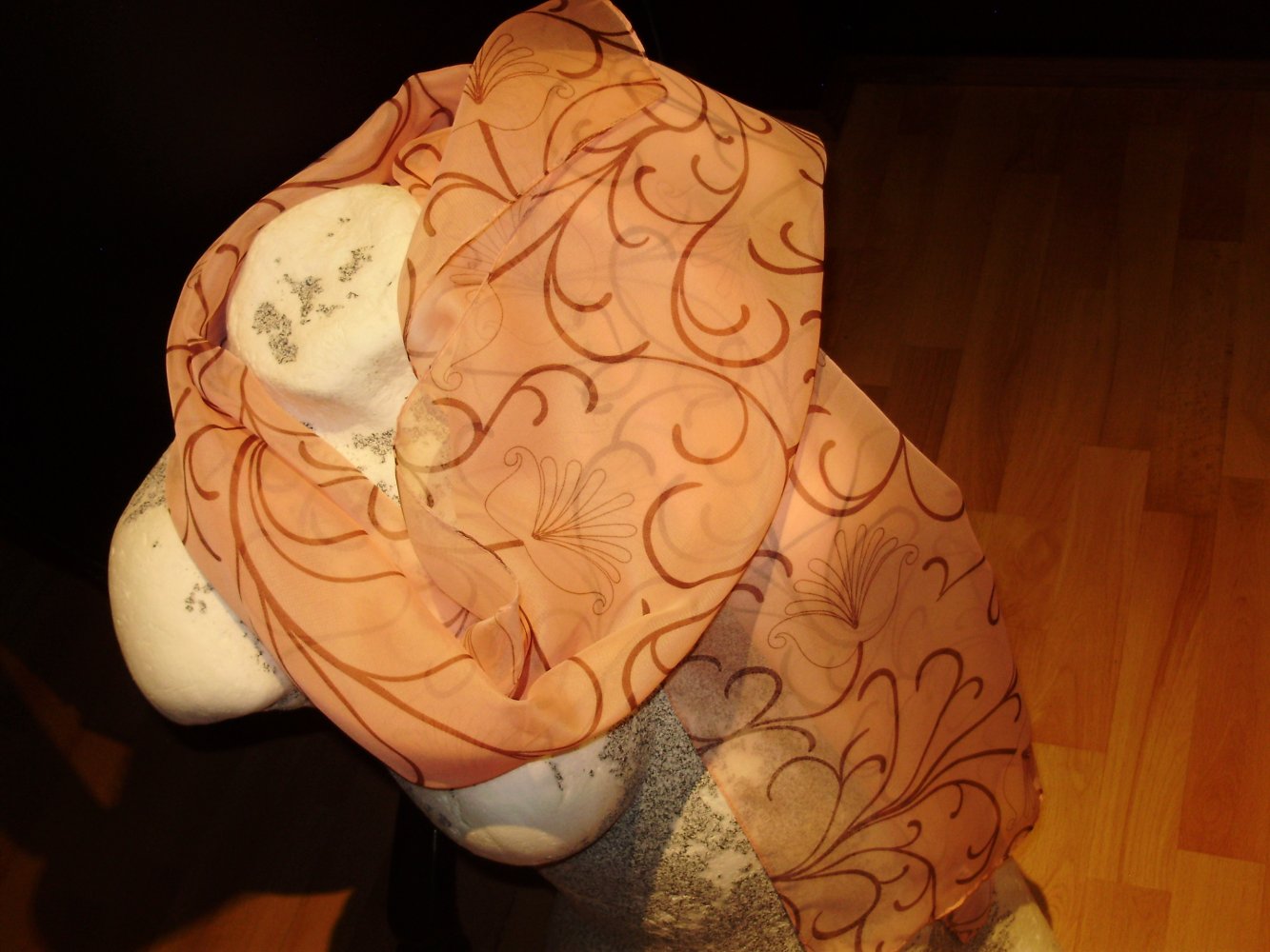 Schal zart und leicht rose braun Muster 36 x 150 NEU