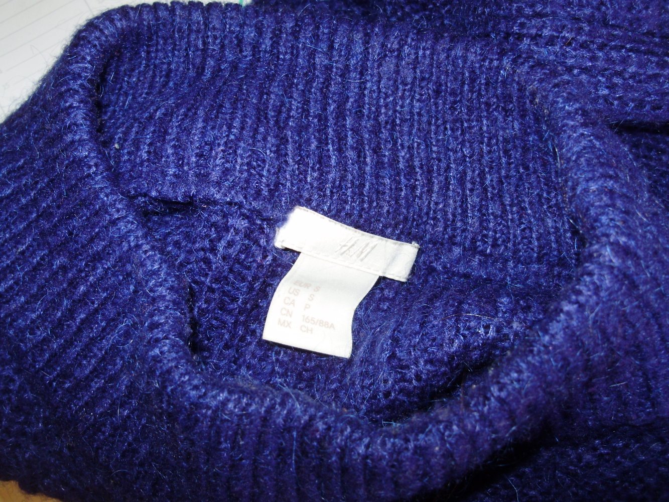 H&M Pullover blau-lila Lochmuster Stehkragen S warm +kuschelig