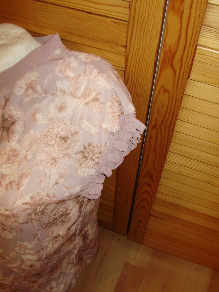 Tahari Blusen Shirt rose Muster ausgefallen romantisch S