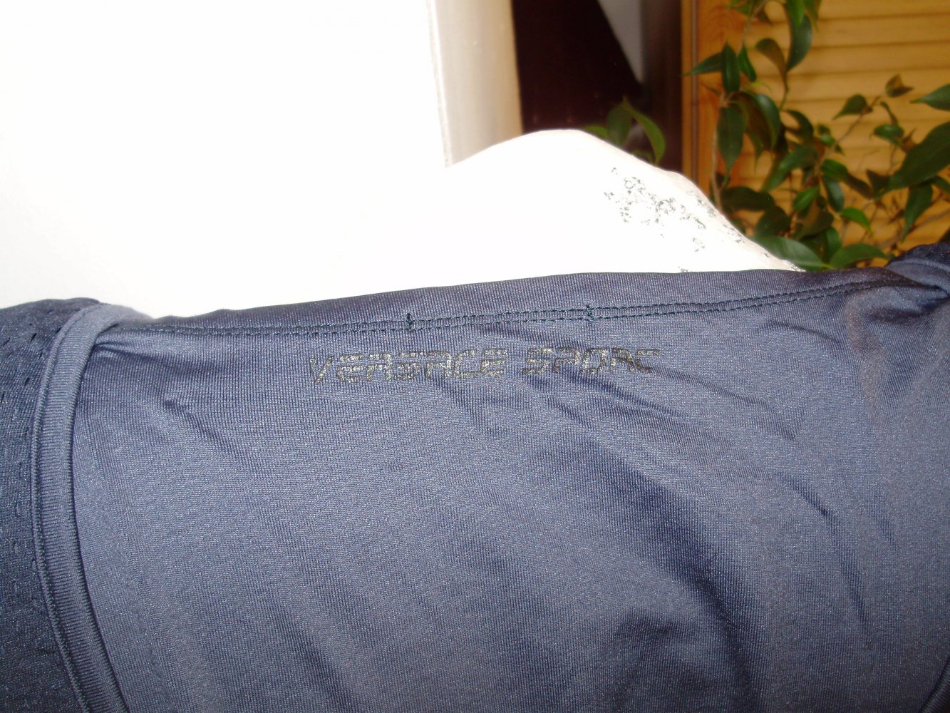 Versace Sport Top dunkelblau zweilagig ausgefallen exklusiv Gr. XL keine Mängel!