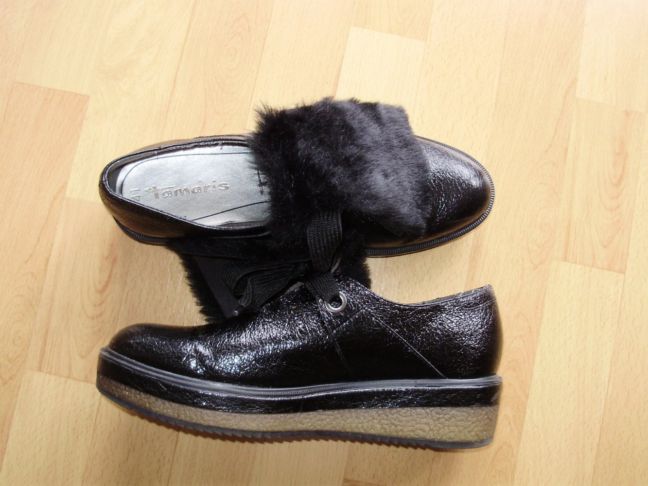 Tamaris Schuhe schwarz Lackleder Fell Gr 41 NEU