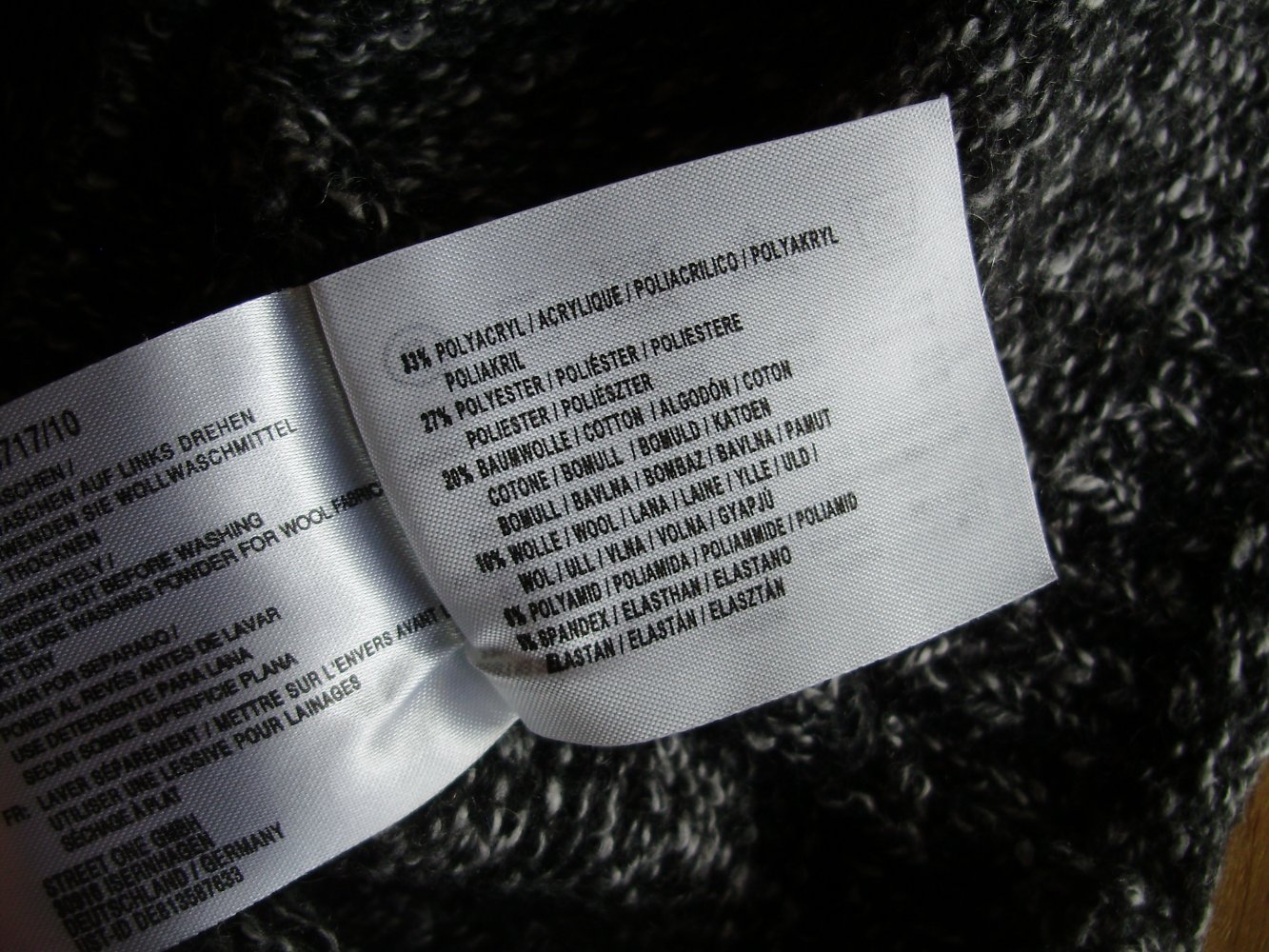 Street one Cardigan schwarz weiß meliert Wolle / BW 36