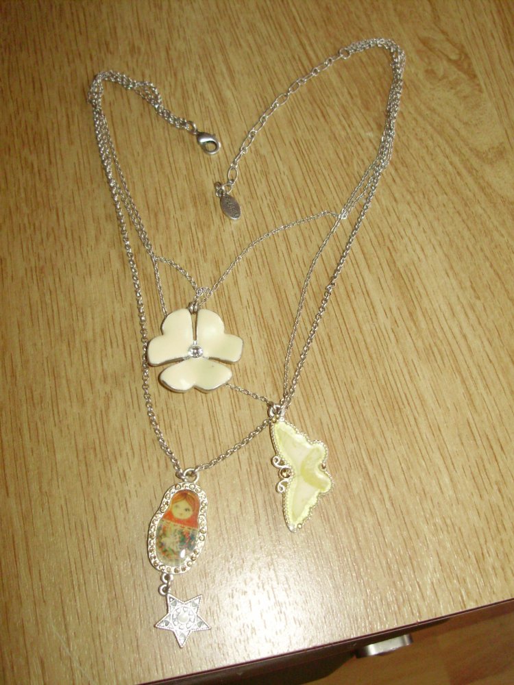 Pilgrim Kette silbern dreireihig Schmetterling/ Matroschka/ Blume 48 cm