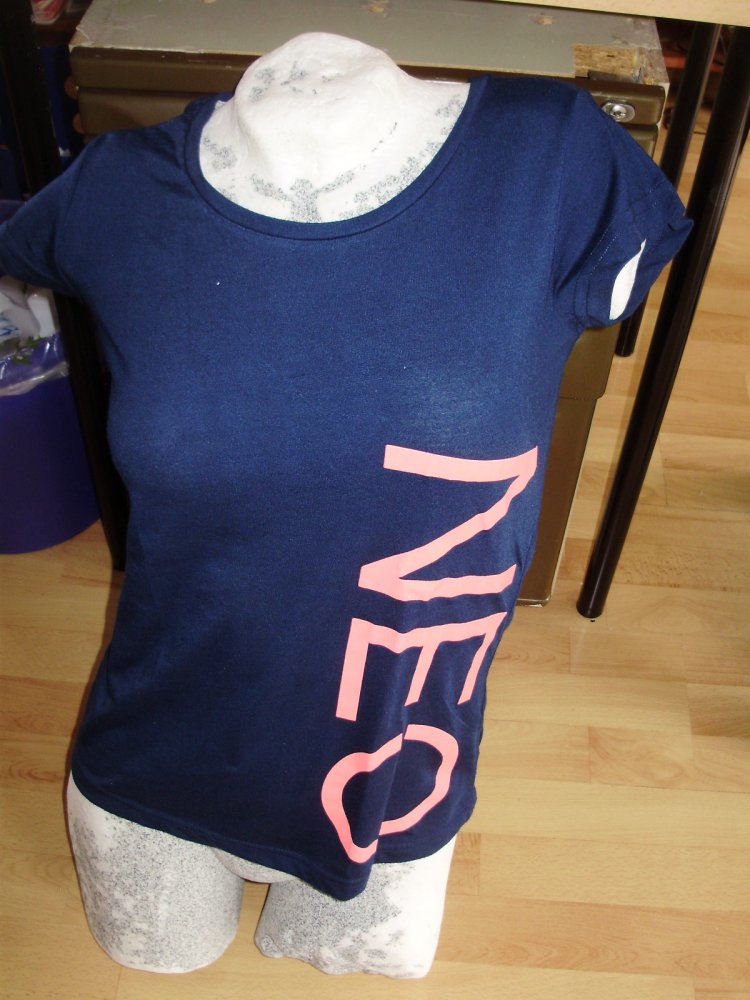 adidas Shirt blau neonpinkeer Labeldruck an Seite S