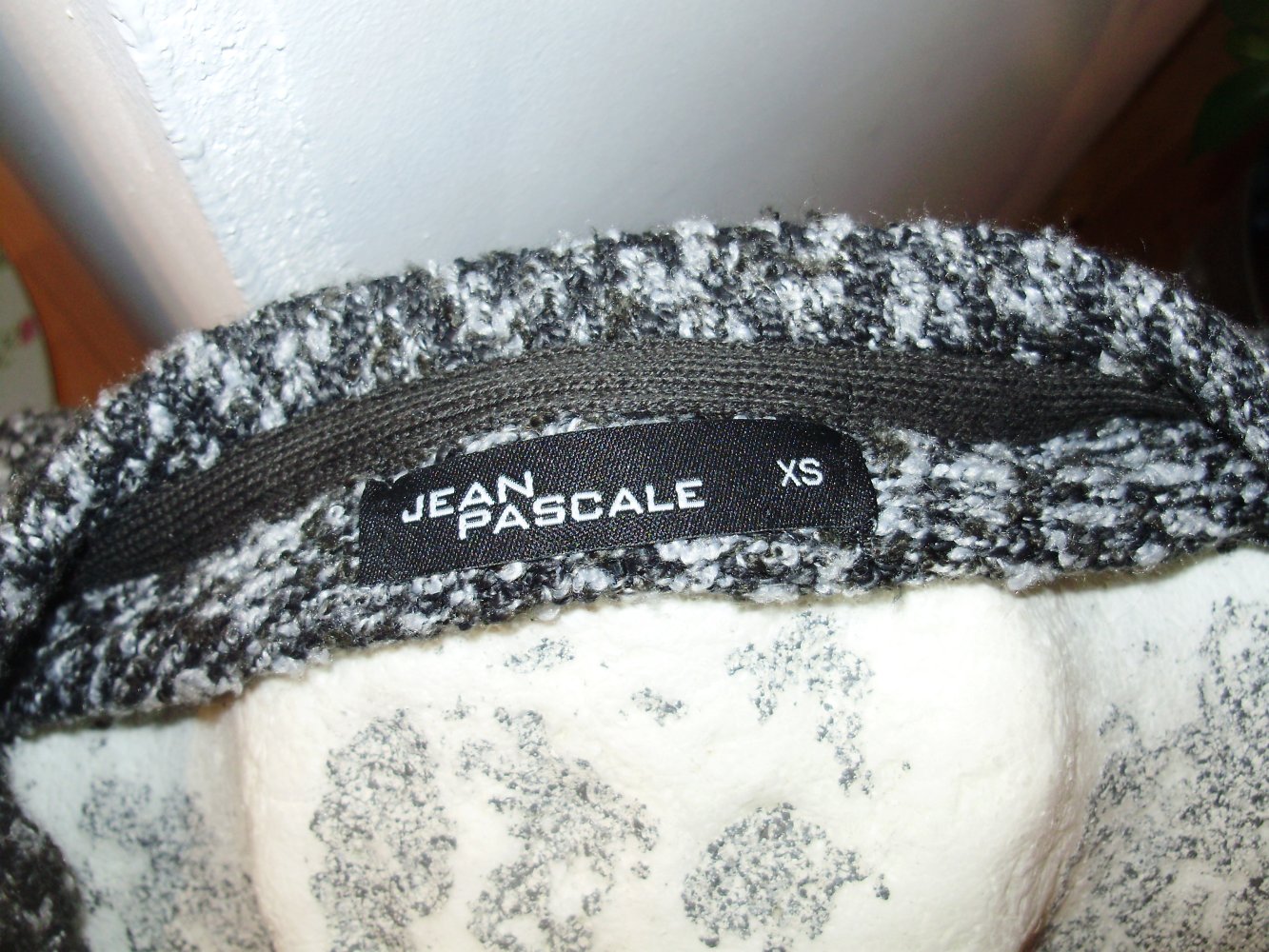 Strickmantel schwarz / weiß Muster warm Gr XS / S