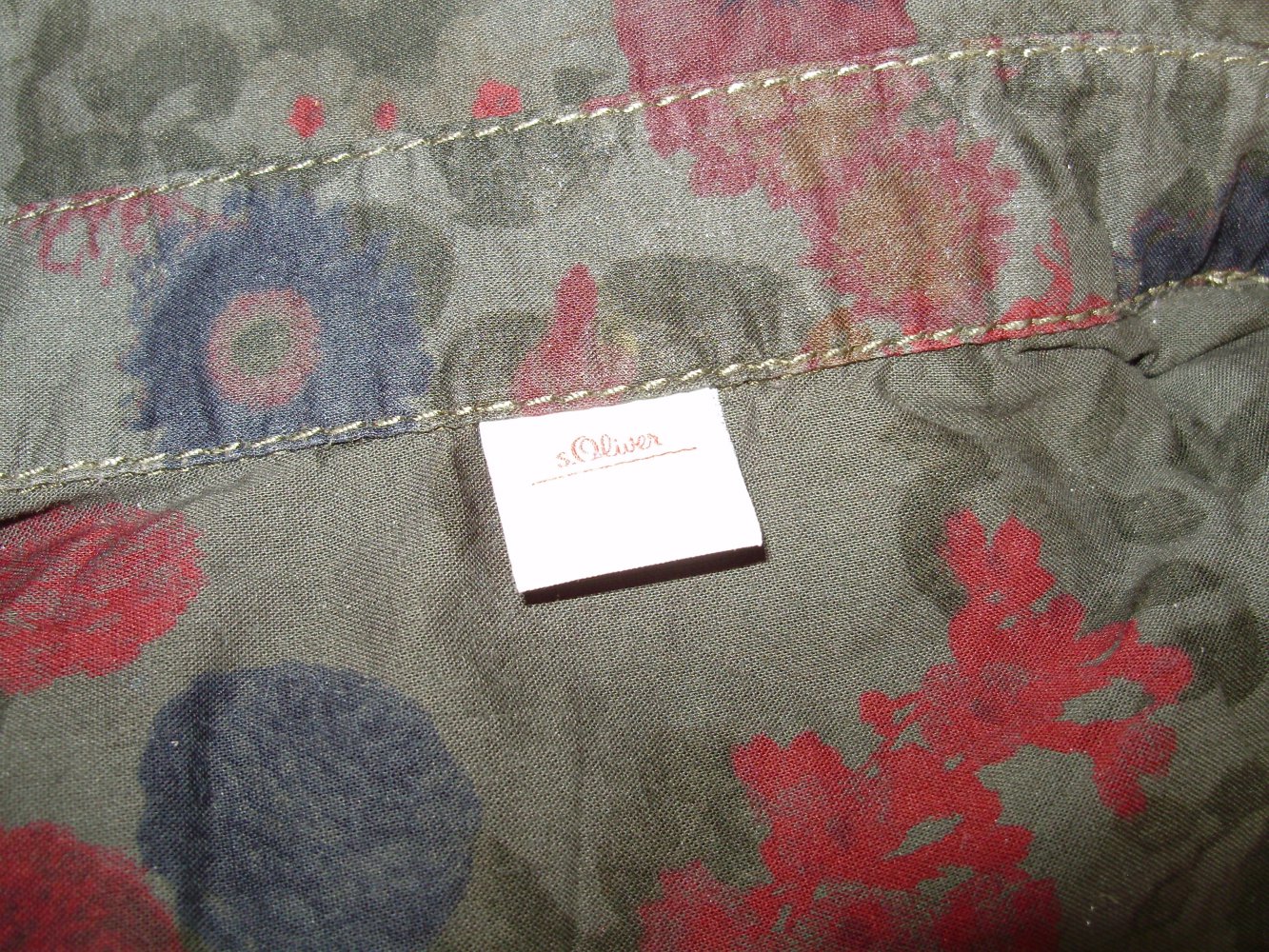 s. oliver Bluse khaki Blumen Klappentaschen Knöpfe Gr 34 = S wie neu!