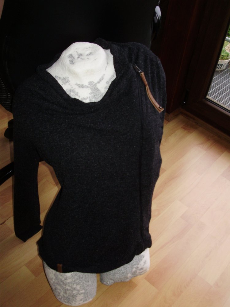 Naketano Jacke grau meliert Wasserfall schräg verlaufender RV M