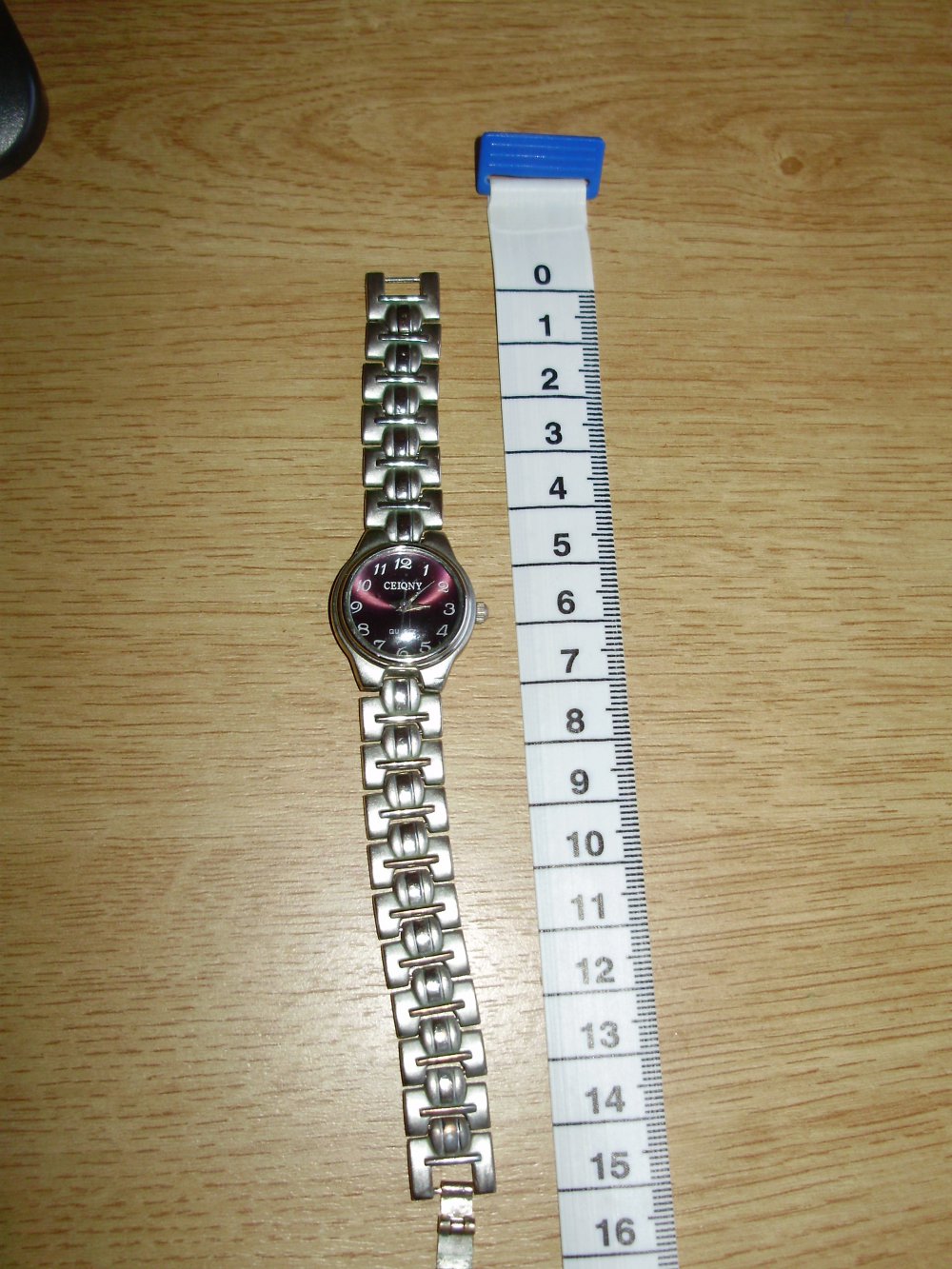 Damen Armbanduhr zierlich silbern Gliederkette