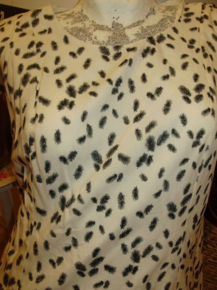 s. oliver Kleid beige Federmuster edel gefüttert 38