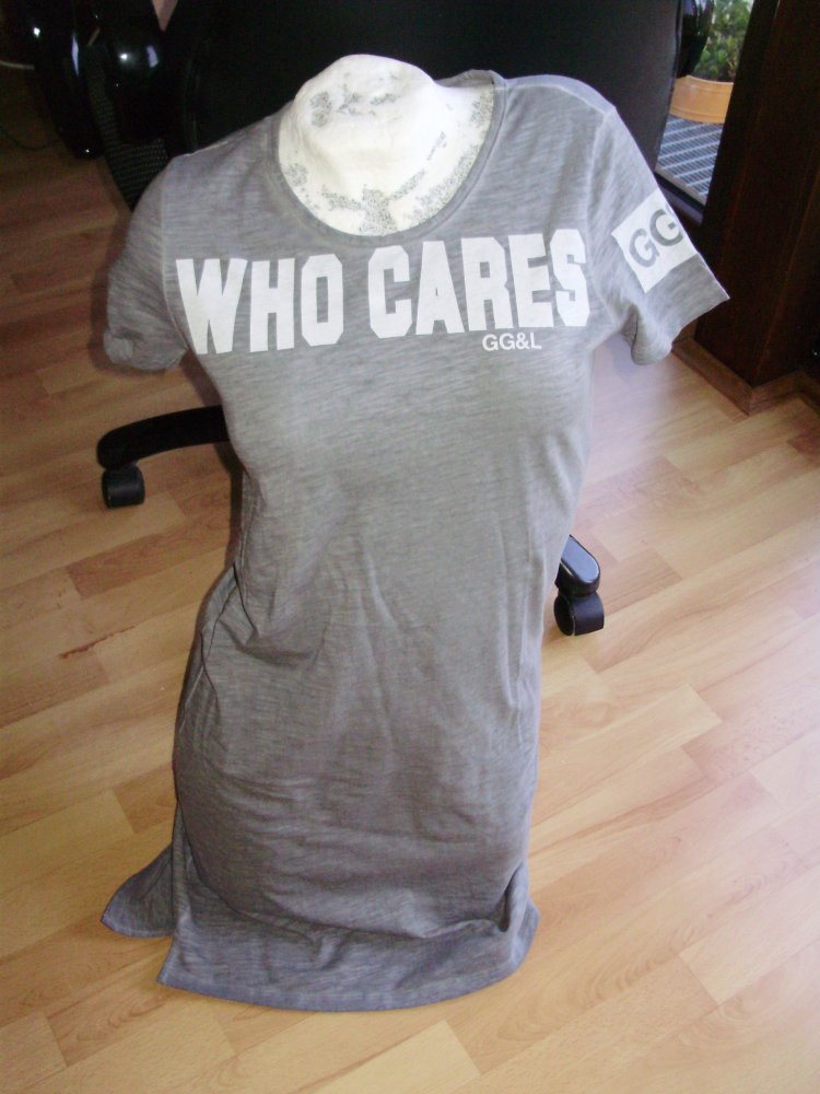 George, Gina & Lucy Kleid grau 