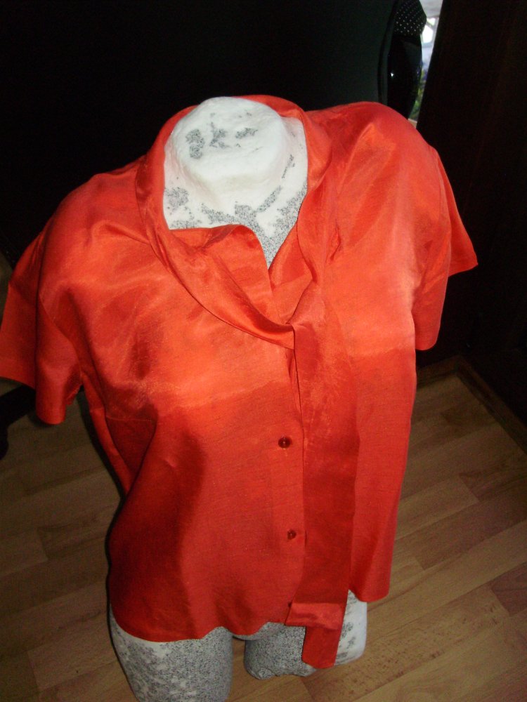 Schluppen Bluse rot leicht locker 50 = L