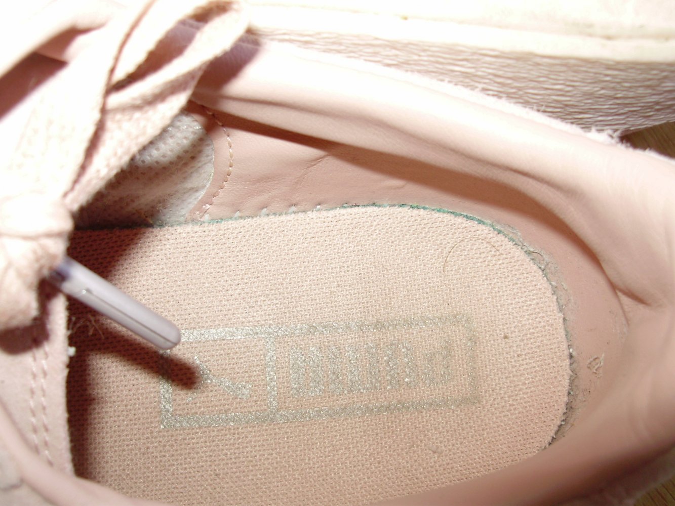 Puma Sneaker rosa mit Stickerei Gr 37