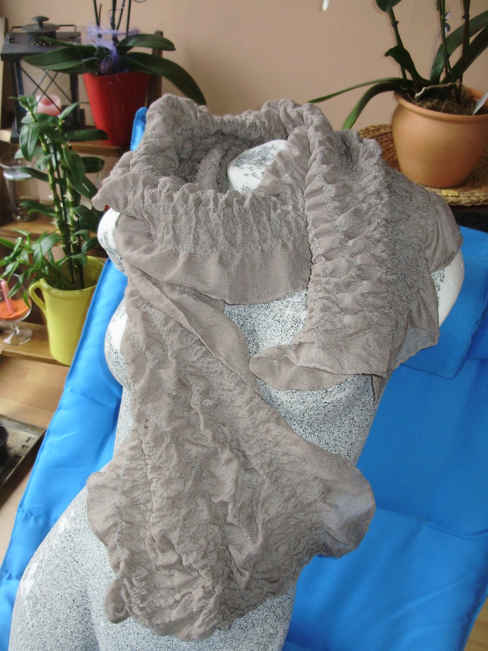 Schal gezogen romantisch ausgefallen NEU