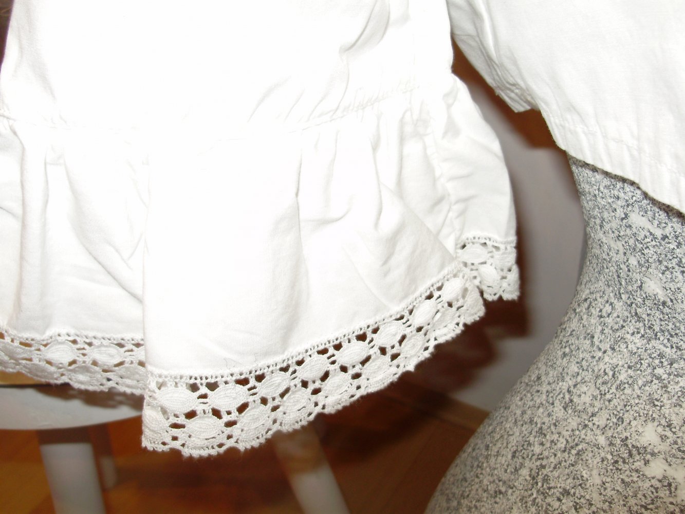 Dirndl Bluse kurz weiß BW Spitze wie neu S