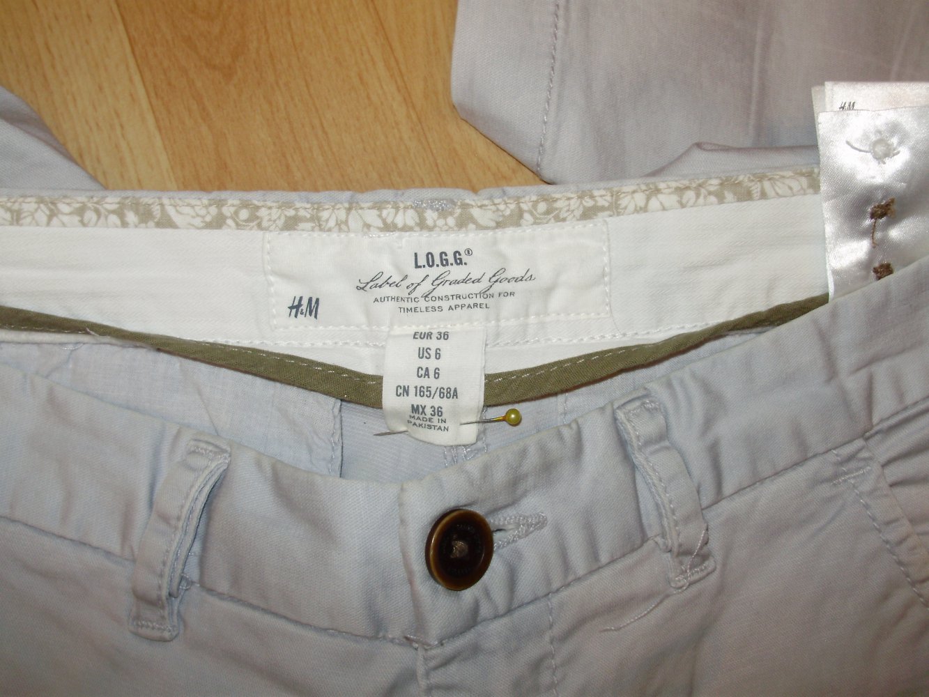 H&M Hose hellgrau Gr 36