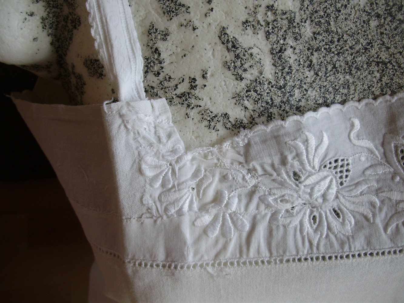 Vintage Unterkleid Nachthemd Baumwolle weiß Spitze 48